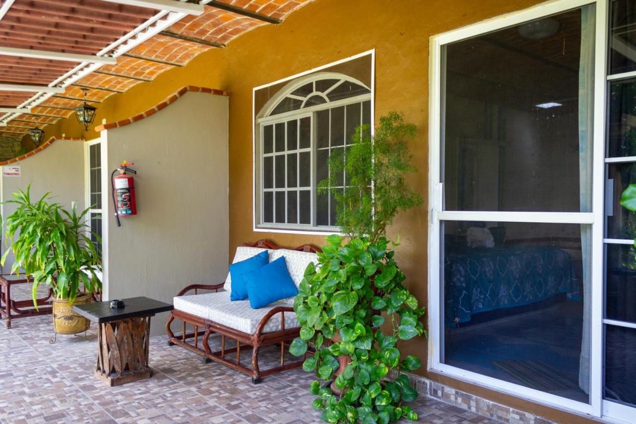 Casa De La Abuela Bed and Breakfast Ajijic Εξωτερικό φωτογραφία